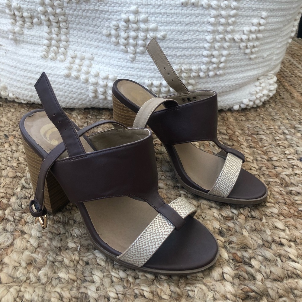 Brown and Gold Heels - Picture 1 of 6